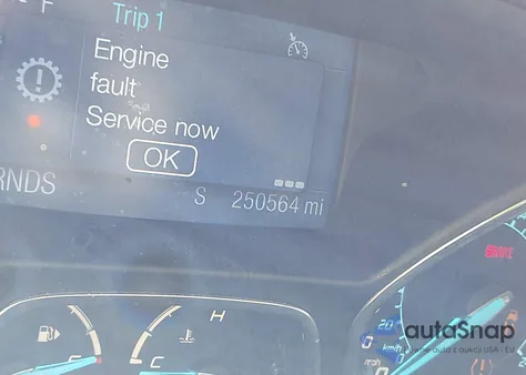 2013 Ford Escape S z USA, uszkodzony, nr VIN 1FMCU0F70DUB93072